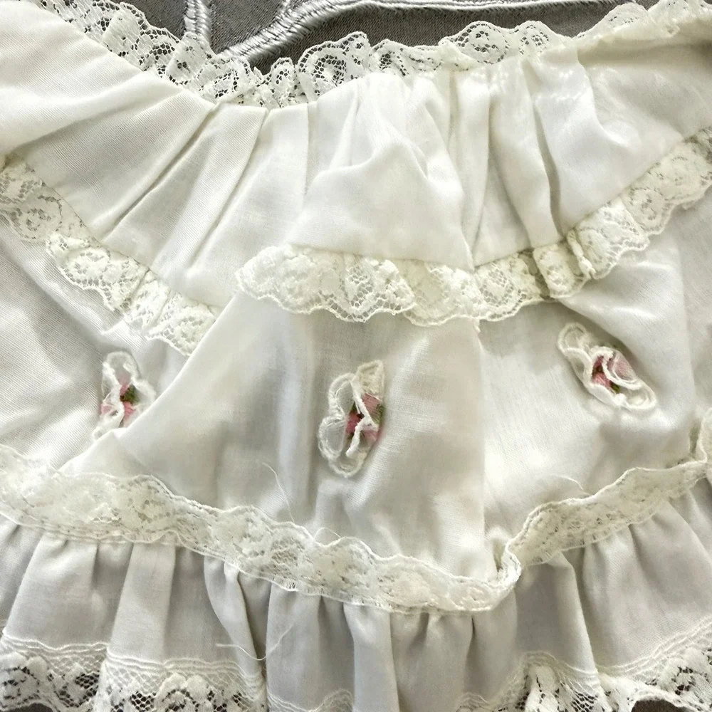 Vtg 3pc Baby Access Lot Pink Heart Knit Bonnet Lace Ruffle Floral & White Bonnet